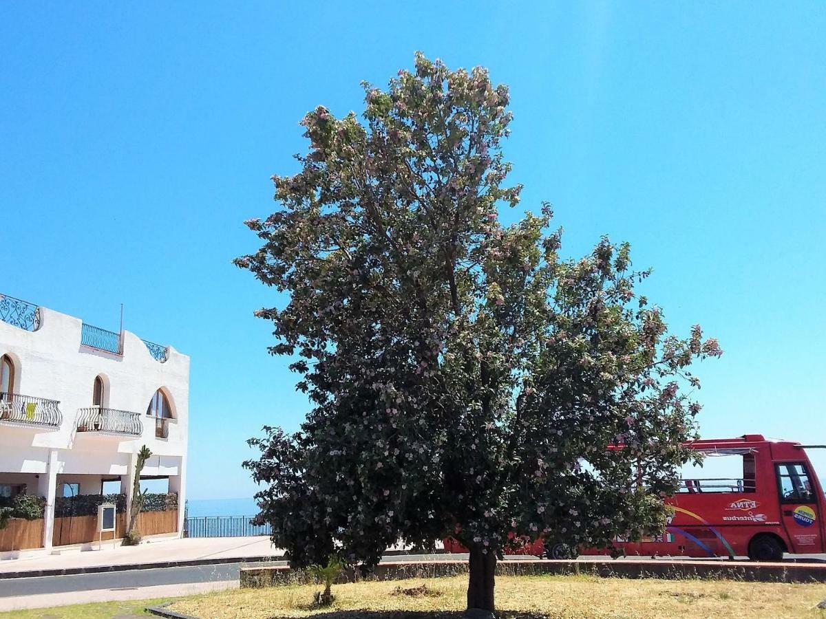 Hotel Orpheus Giardini-Naxos Zewnętrze zdjęcie